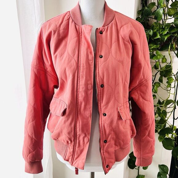 Universal Thread Coral Pink Soft Fluffy Puffer Jacket University Style Sz Medium - Picture 1 of 9